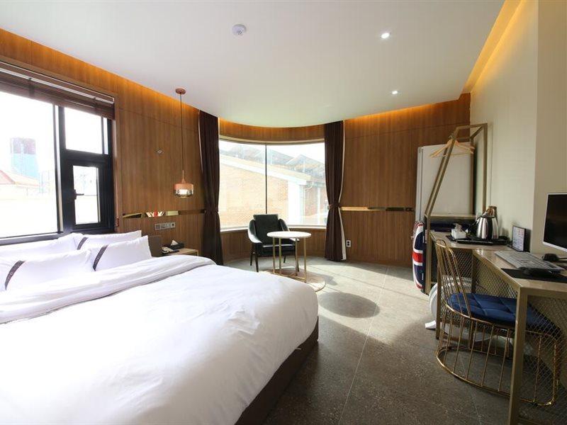 Suncheon Hound Hotel Suncheon Station Branch Exterior photo