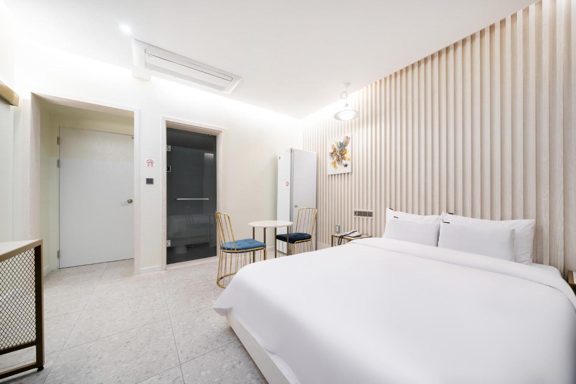 Suncheon Hound Hotel Suncheon Station Branch Exterior photo