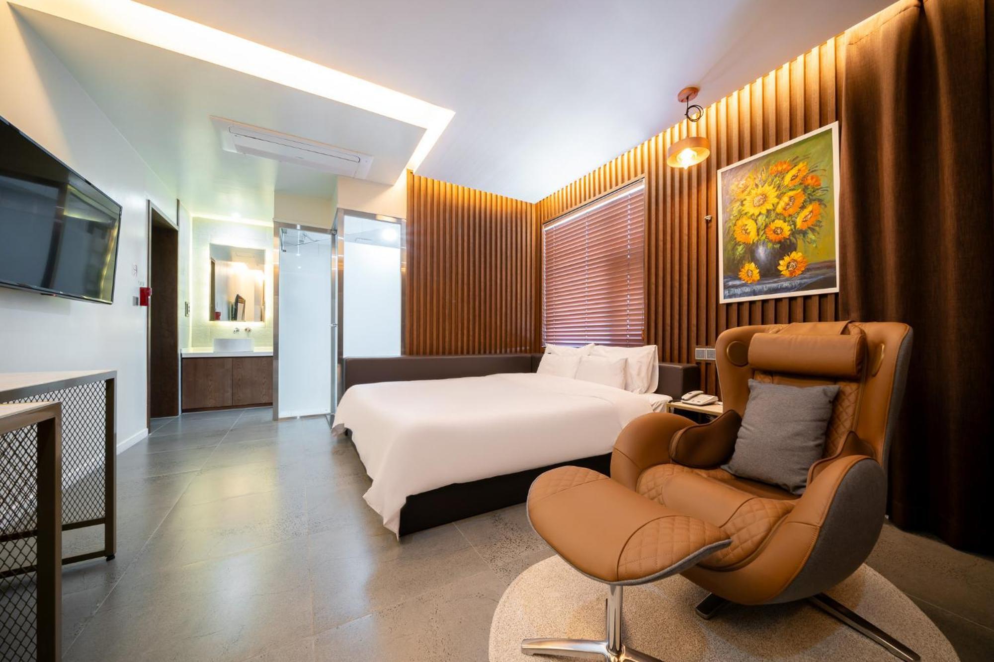 Suncheon Hound Hotel Suncheon Station Branch Exterior photo