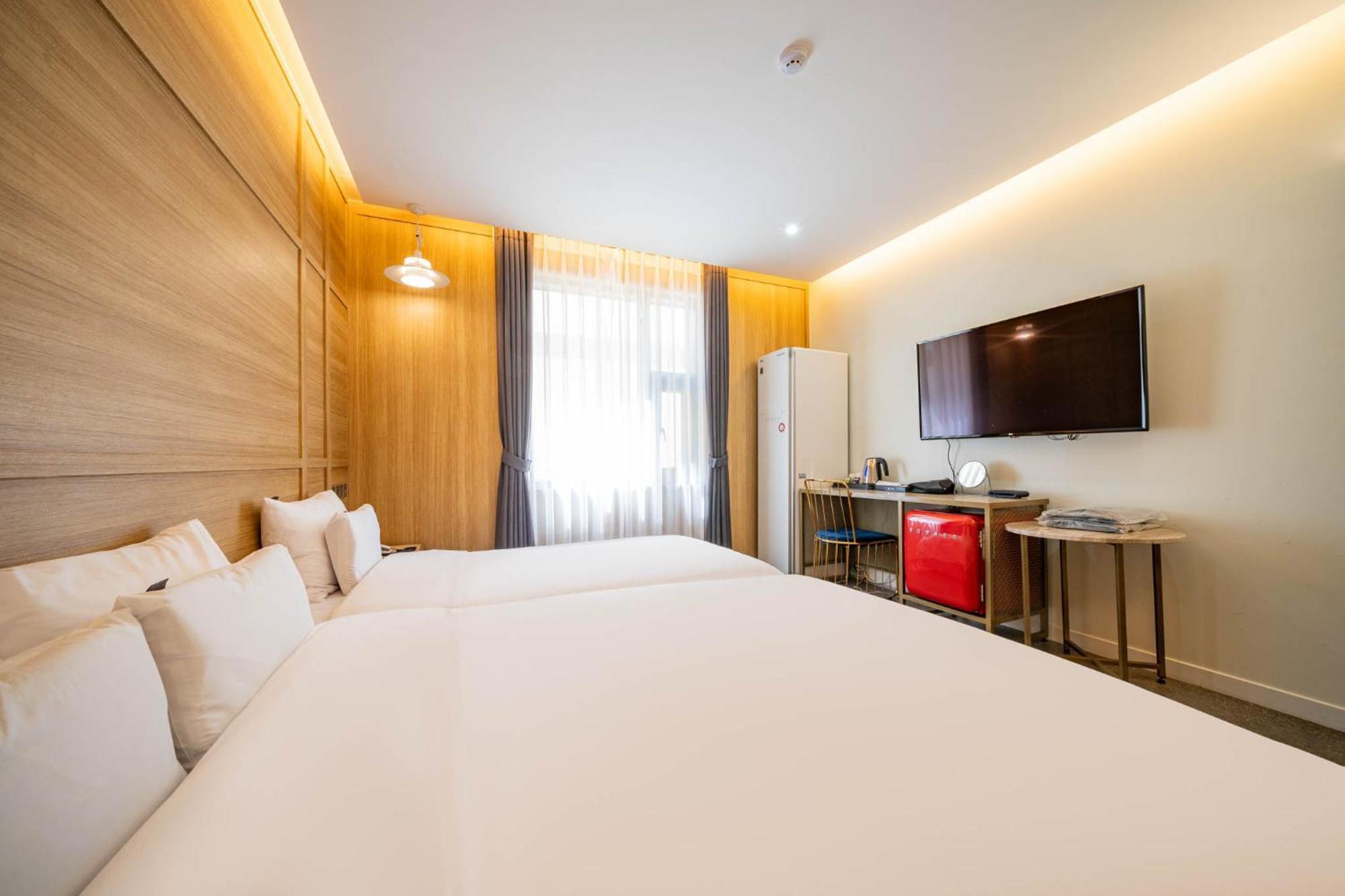 Suncheon Hound Hotel Suncheon Station Branch Exterior photo