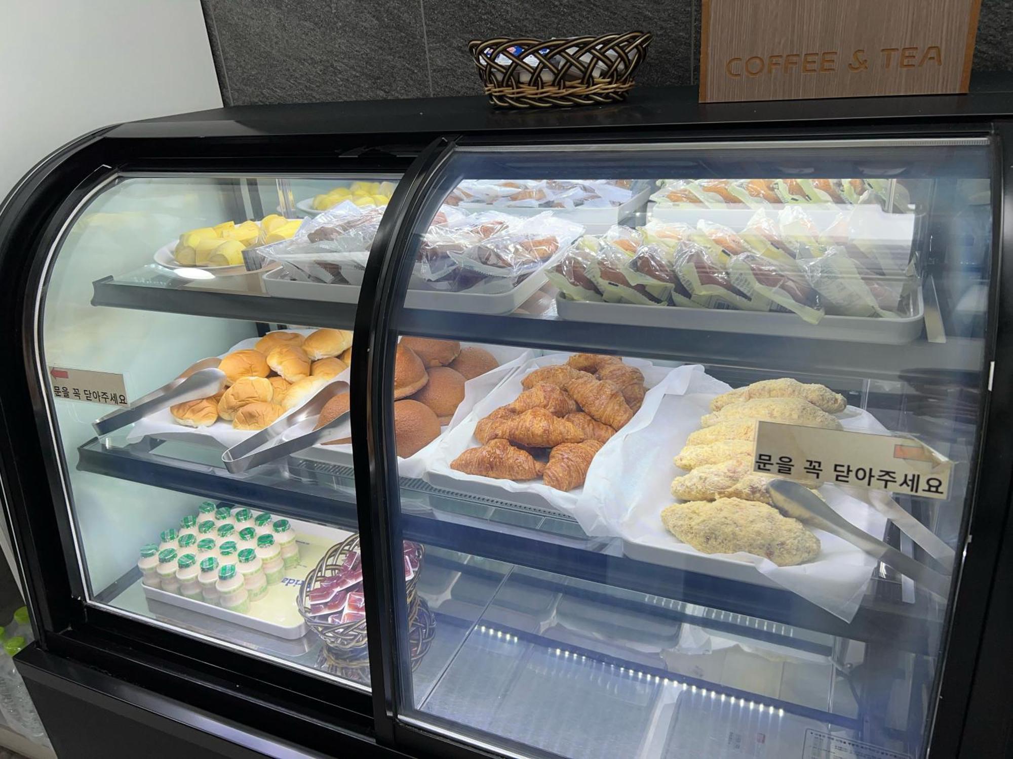 Suncheon Hound Hotel Suncheon Station Branch Exterior photo